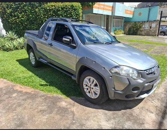 FIAT STRADA 1.8 MPI ADVENTURE CD 16V FLEX 2P MANUAL FIAT STRADA 1.8 MPI ADVENTURE CD 16V FLEX 2P MANUAL